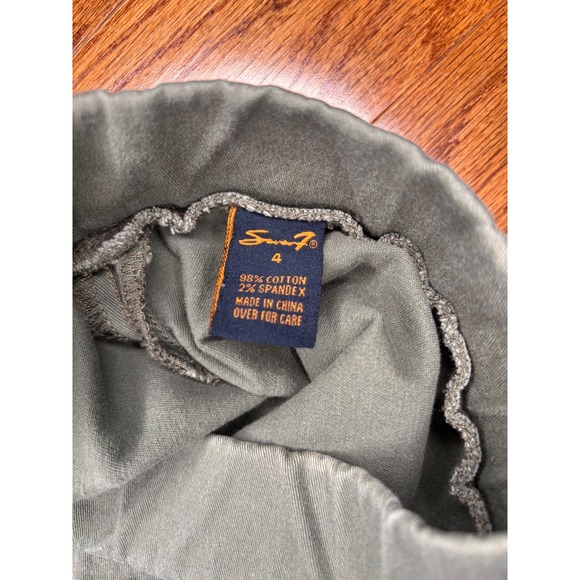 Seven7 Green Skinny Jeans with‎ Designed Buttons Size 4 - Picture 12 of 12